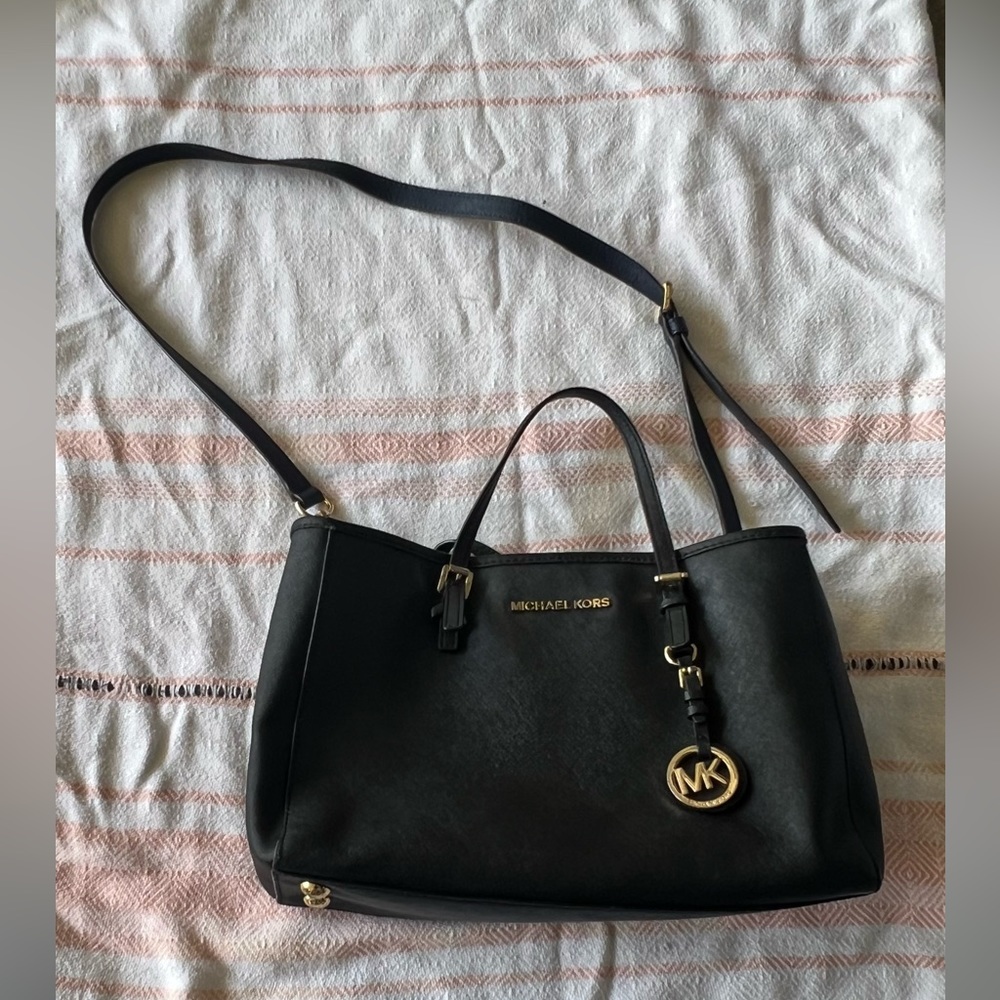 Michael kors black purse